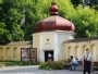 Dziedziniec przykościelny